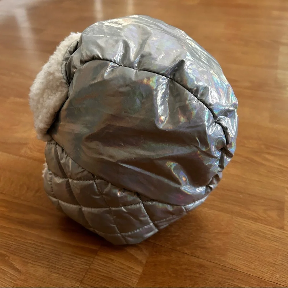 Swiss tech reflective Silver/white faux fur insulated winter/snow hat for kids